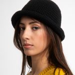 Knitted summer hat, black