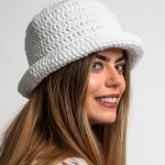 Chunky knit Bucket hat, Black and White